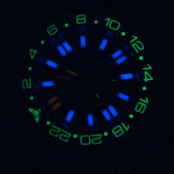 Deep blue day night rescue gmt - Picture 2 of 6